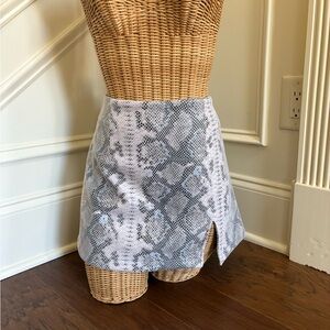 Olivaceous Skirt Excellent